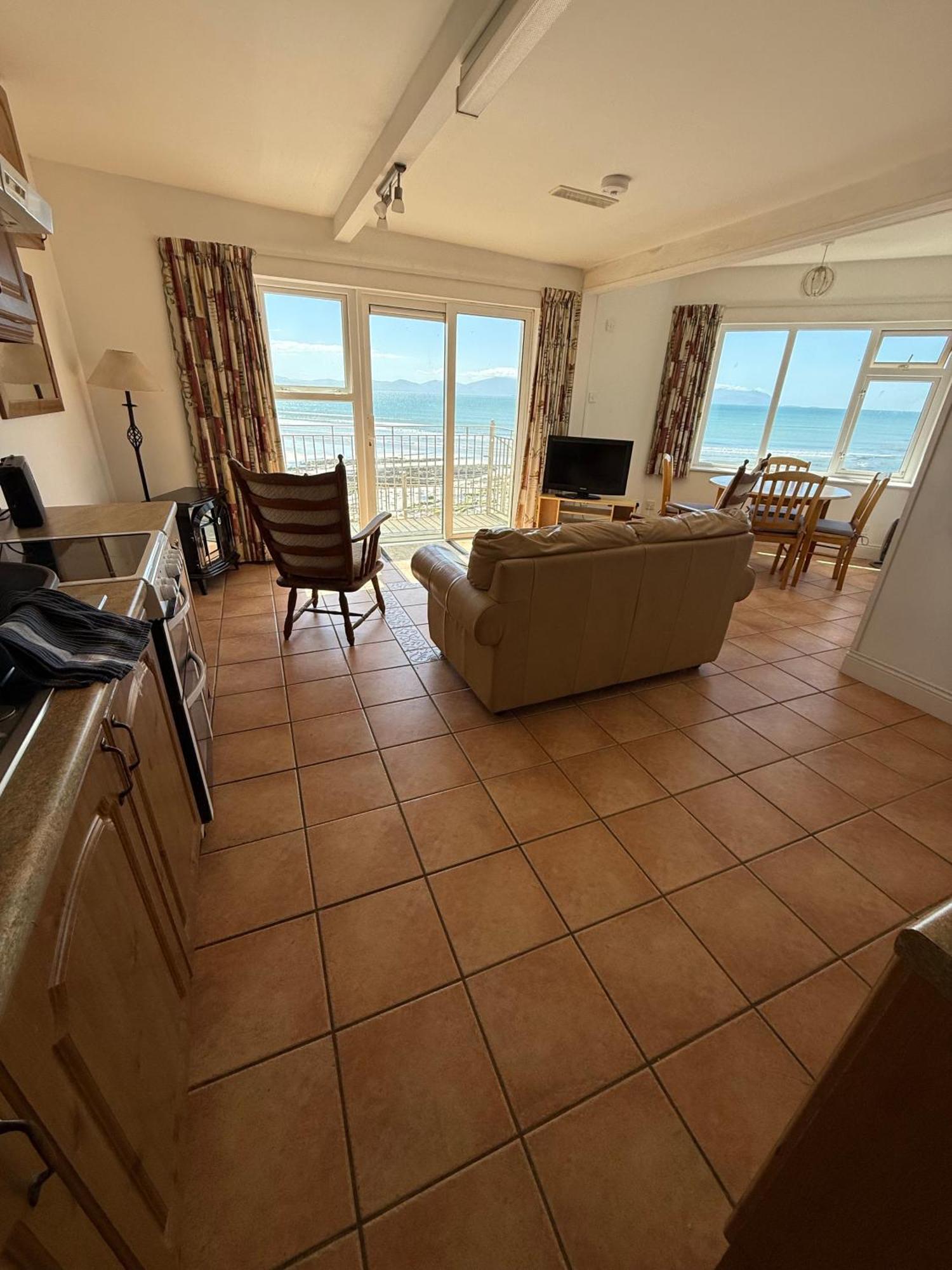 Oneills Apartments Ballyheigue Buitenkant foto